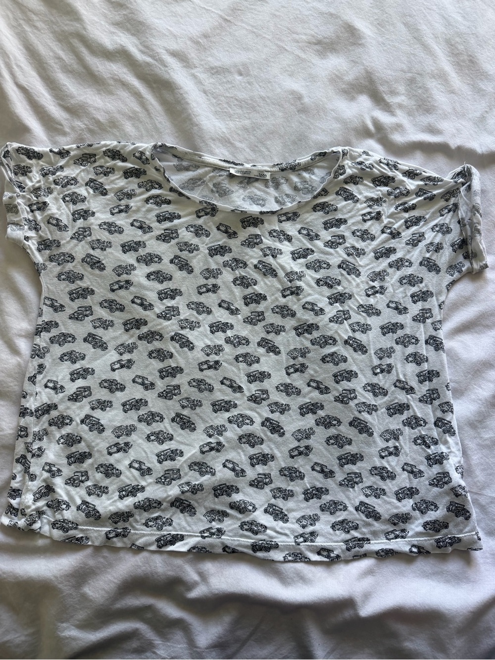 Zara WE B collection White Short Sleeve Tee with Black Car Print